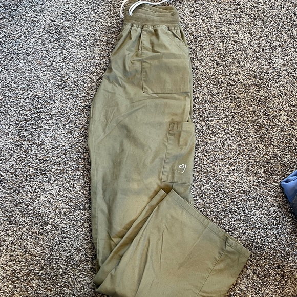 Scrubs - Picture 4 of 7